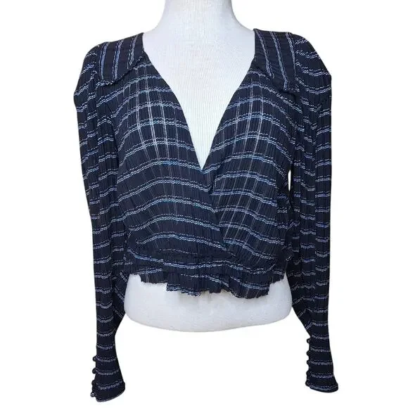 Free People Girlfriend combo top striped seer sucker puff sleeve v neck blouse - Picture 2 of 7